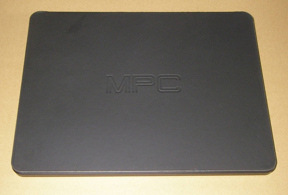 Akai MPC Element DJ Sampler Pro Midi Control Pad