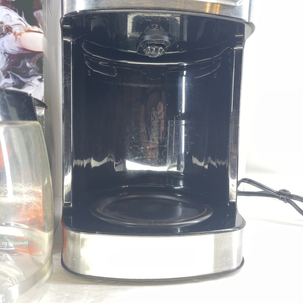 Cuisinart Coffee Maker PerfecTemp 14 Cup Programmable Brew Pause 3 Temp DCC3200