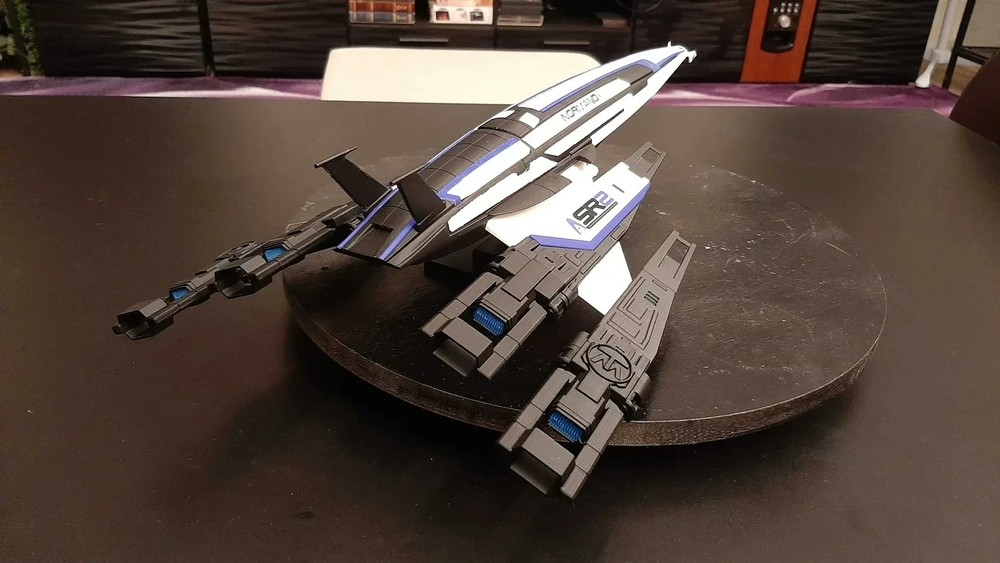 MASS EFFECT SSV Normandy SR2 Spaceship Painted Model 3D Print