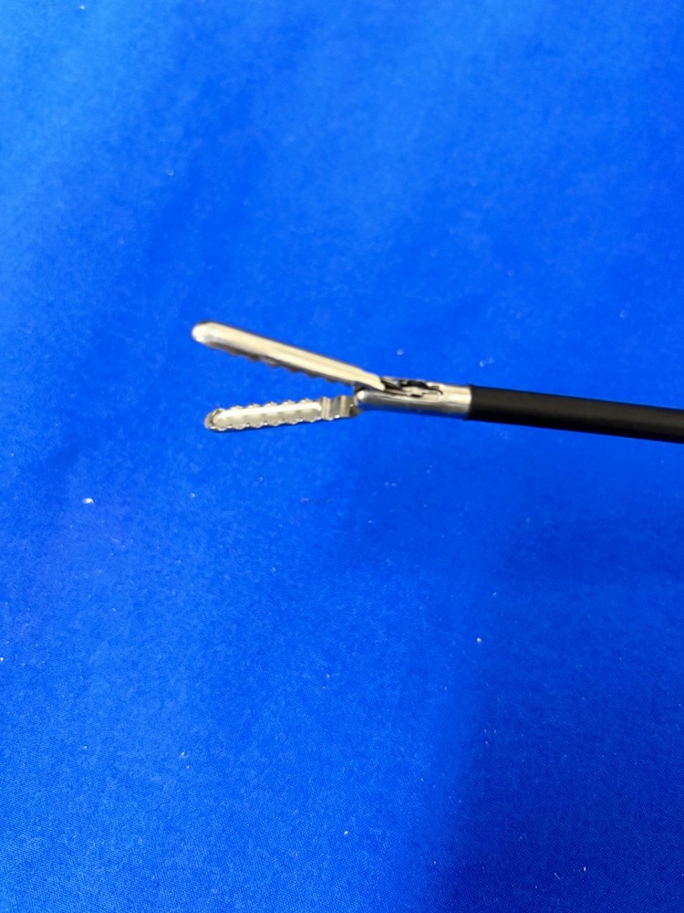Aesculap 8360-10 Atraumatic Laparoscopic Grasping Forceps
