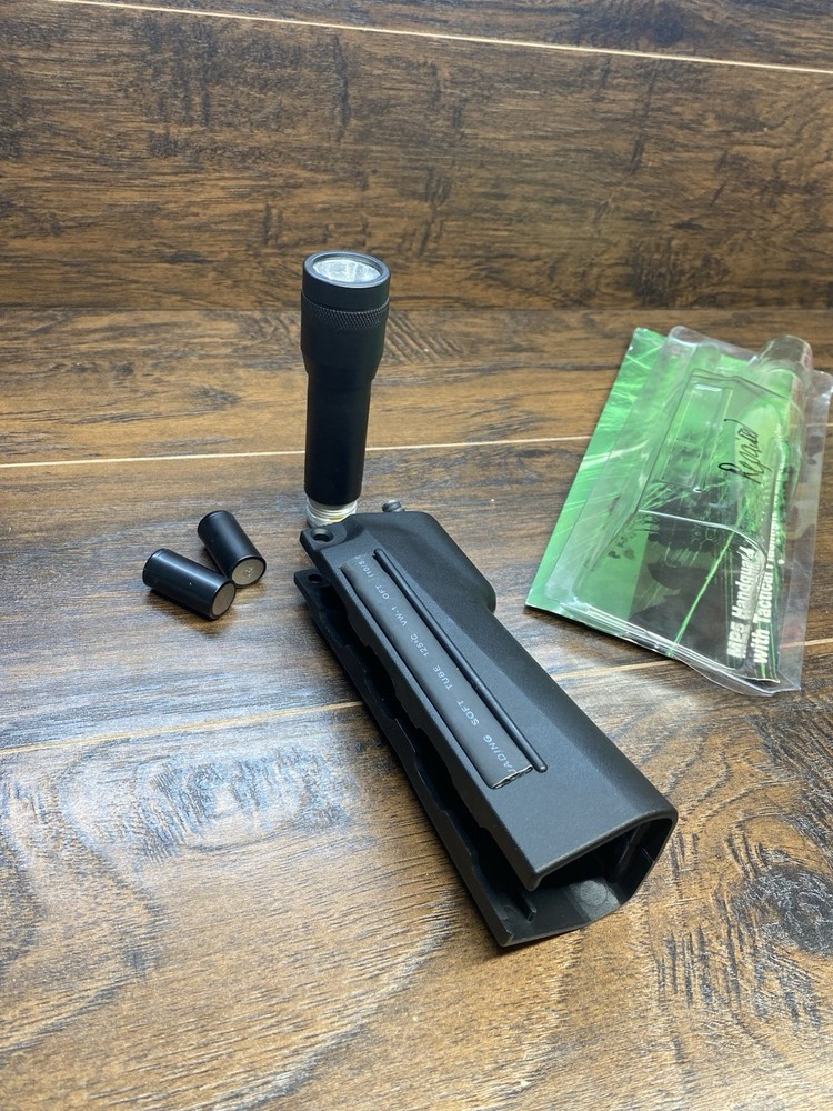 Airsoft AEG Handguard Grip w/ Pressure Button Flashlight – Repaired (Read)