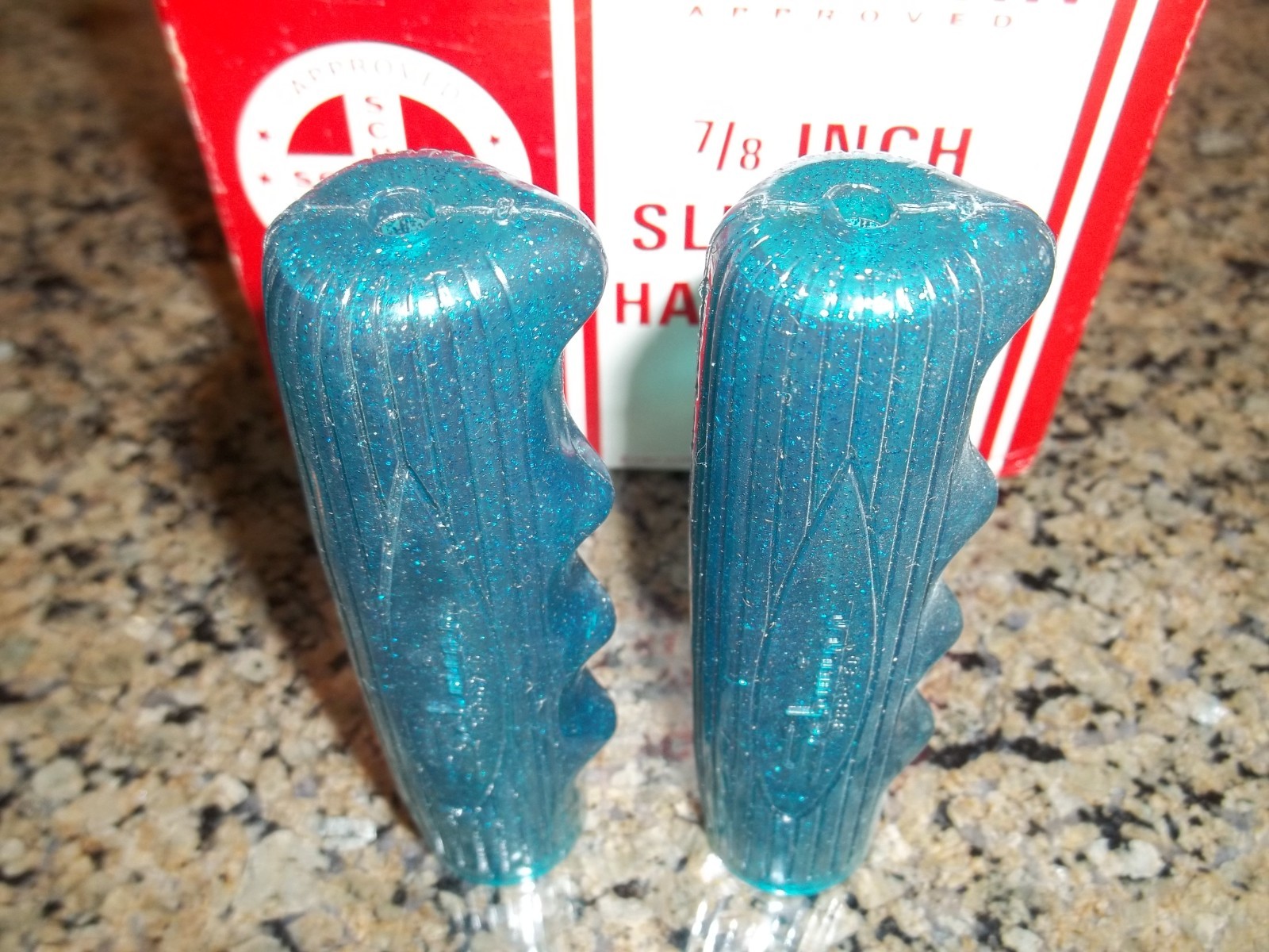 Schwinn Stingray NOS Blue glitter Bicycle Handlebar Grips Original full size