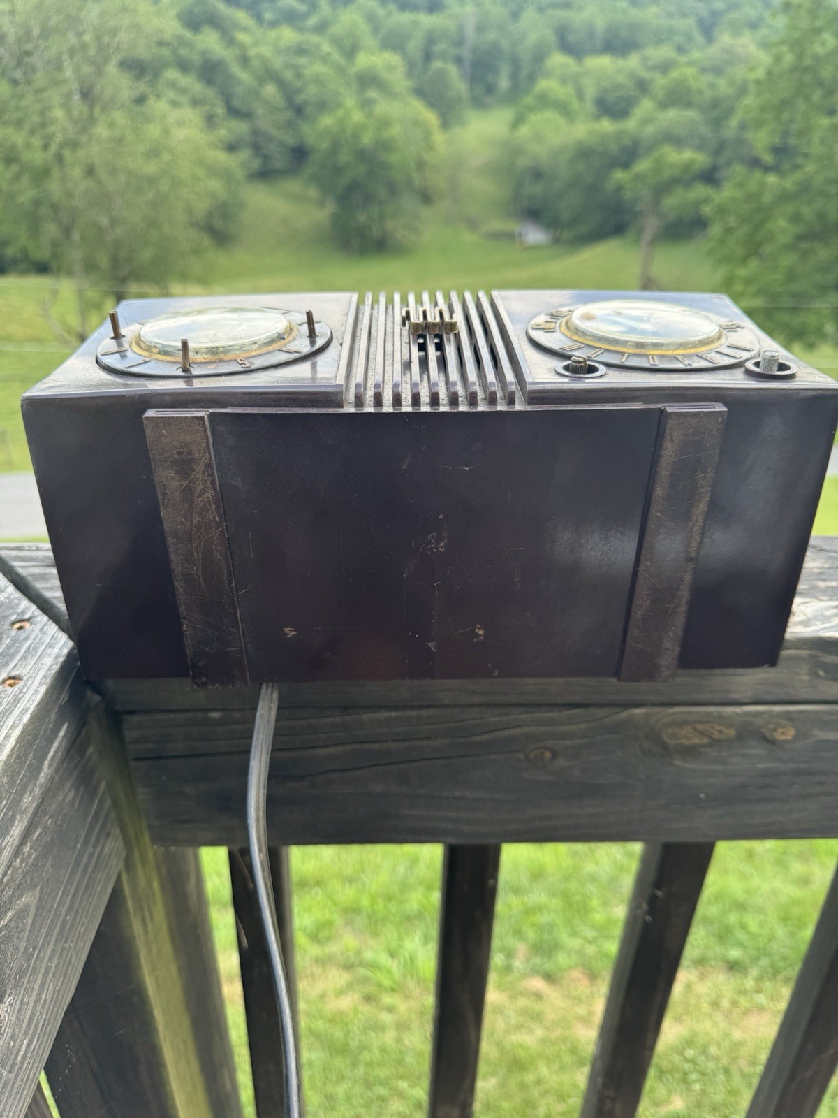 Vintage 1950 Motorola Model 51C Tube AM Clock Radio Works Brown Plastic