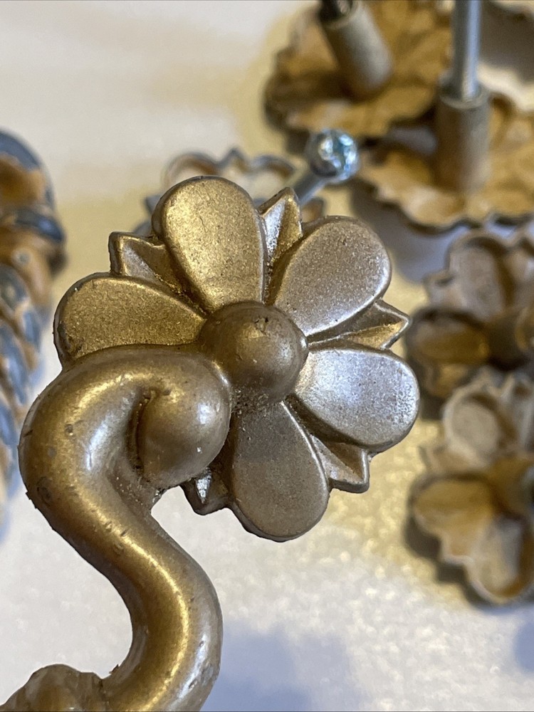 Vintage Flower 14 Flower Drawer Knobs Pulls