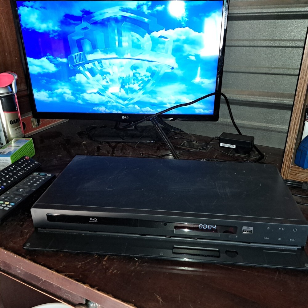 Samsung Model BD-P1600 Blu-Ray Player No Remote Tested