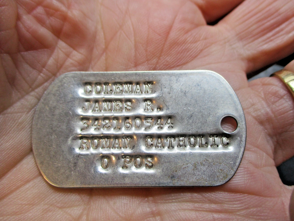 🪖🪖🪖🪖 2 Different Vintage Military Dog Tags 🪖🪖🪖🪖