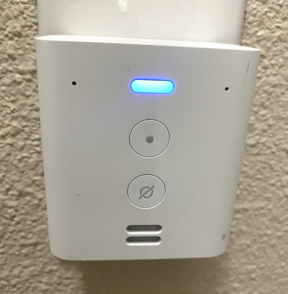 Amazon Echo Flex Plug-in Smart Speaker C77A68 White