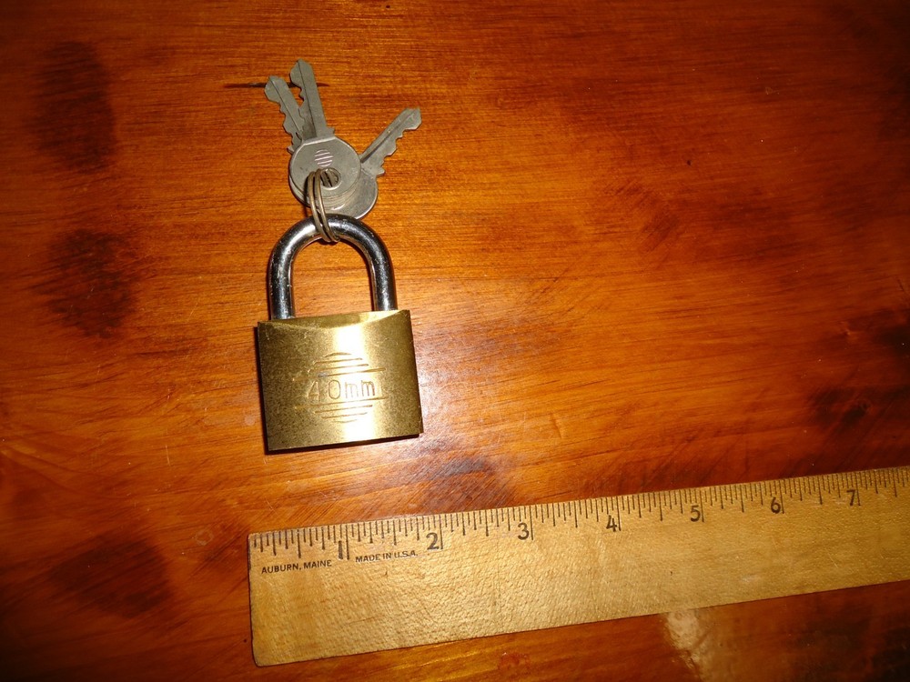 Brass Padlock 40mm 3 Keys