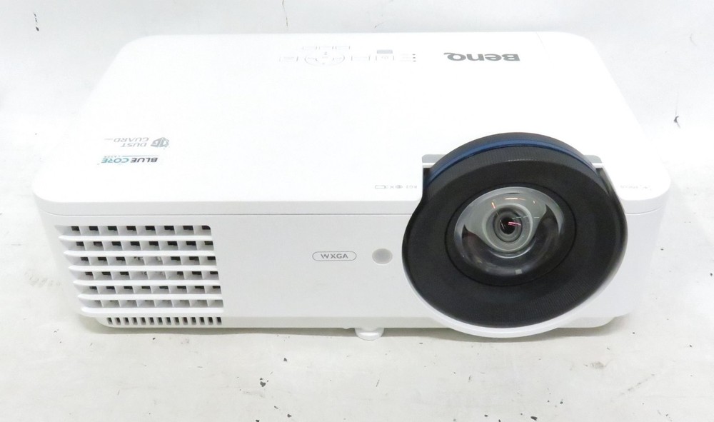 BenQ LW820ST Laser Projector * WXGA Short Throw * Under 200 Hours