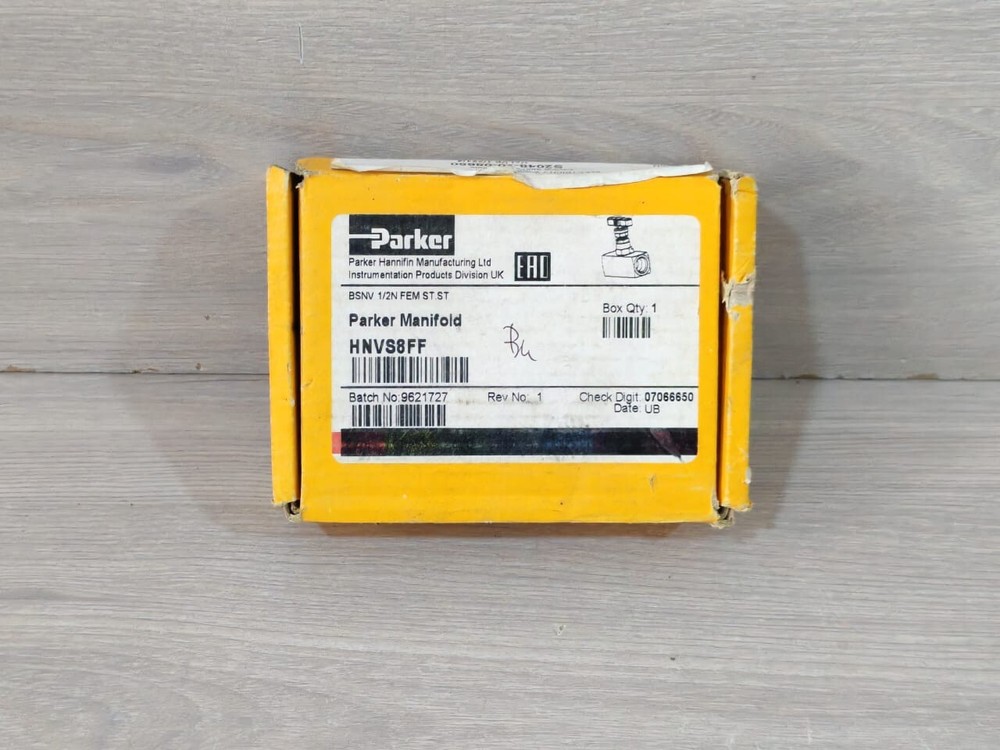 PARKER HNVS8FF NEEDLE PATTERN AND HAND VALVES