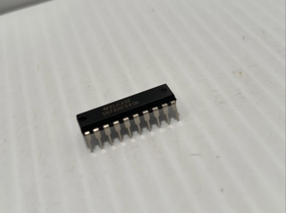 Texas Instruments Semi SN74HC541N