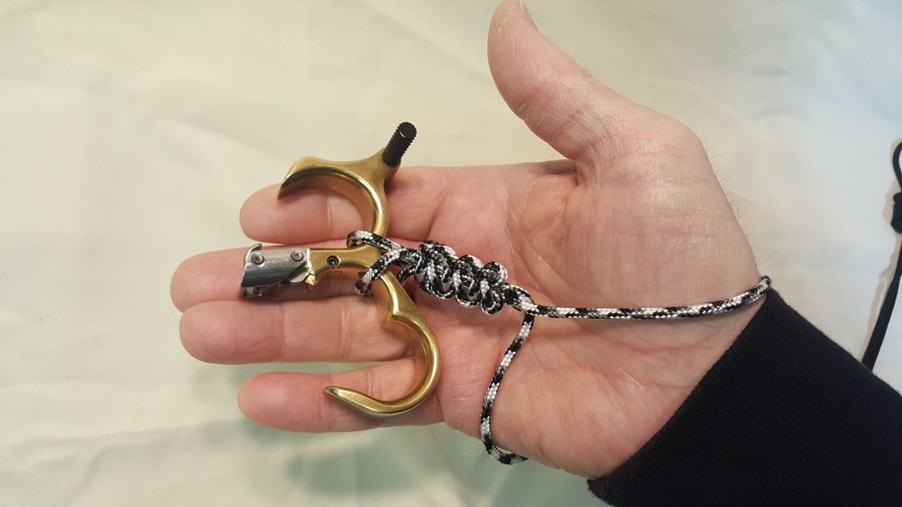Archery Release Wrist Strap ~ Hinge / Thumb Button ~ Carter, Scott, B3