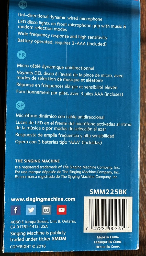 Singing Machine Light Up Multicolor Wired Microphone Synchronized LED Lights NEW