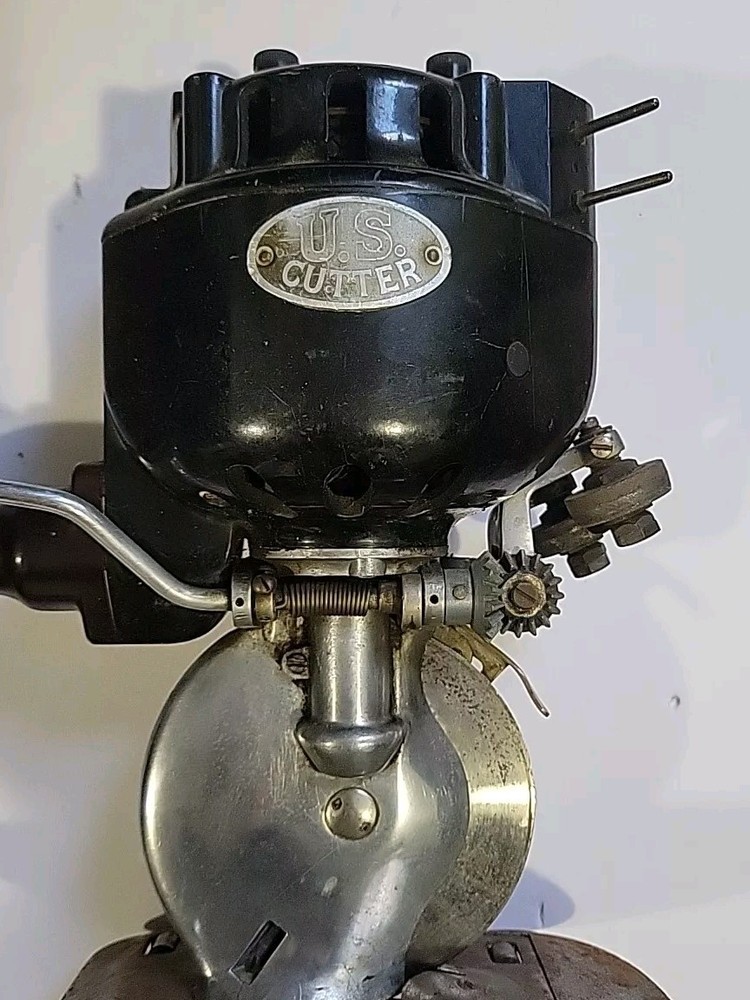 US Cutter Cloth Cutting Machine 16761