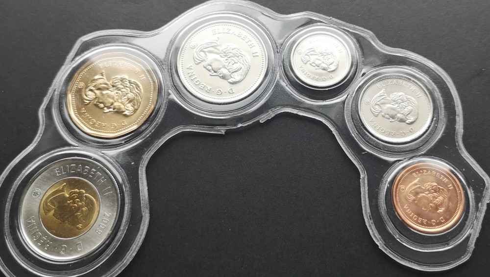 ***CANADA 2009 UNCIRCULATED SEALED COINS SET ***