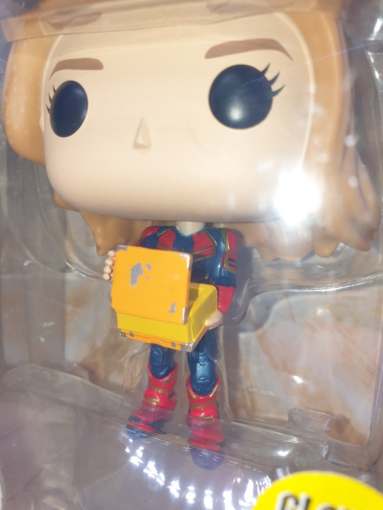 FUNKO POP! Marvel Captain Marvel 444 Glows in the Dark