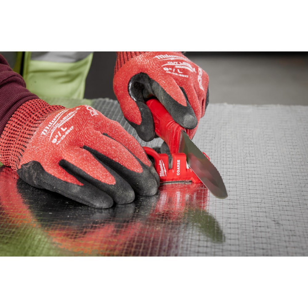 Milwaukee 48-22-1590 Compact Knife Sharpener Magnetic Base