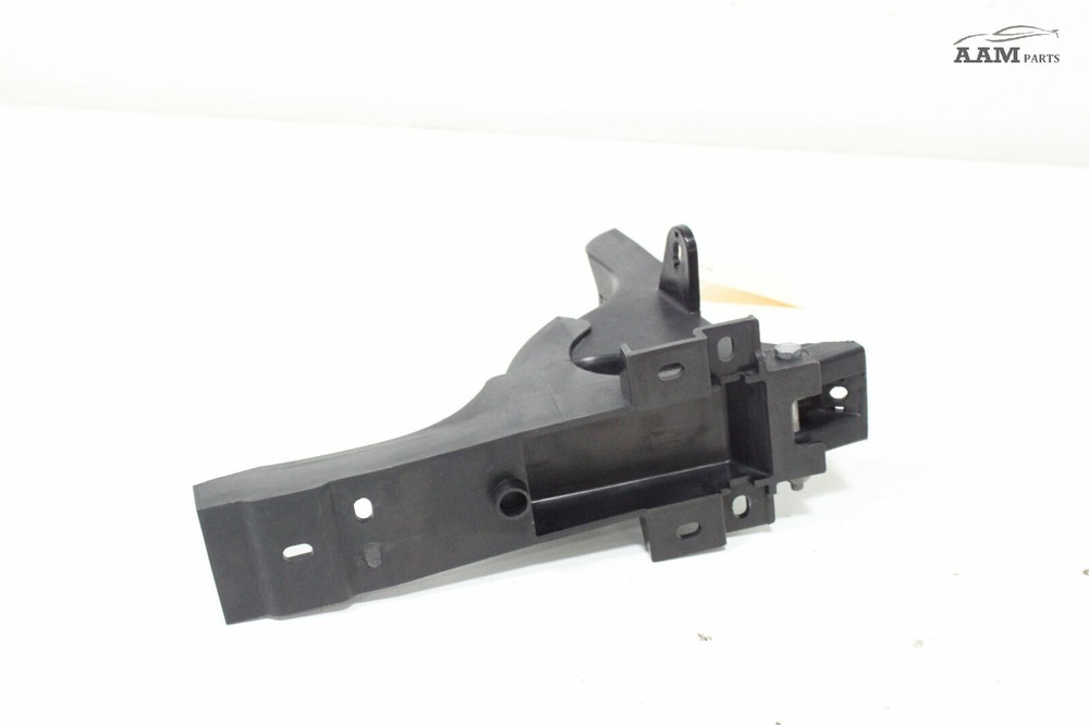 2018-2024 FREIGHTLINER CASCADIA REAR LEFT SIDE FAIRING PANEL BRACKET OEM