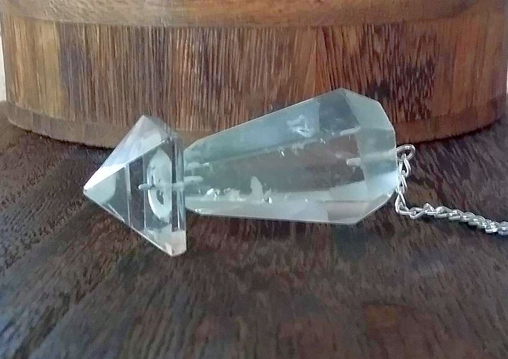CRYSTAL Dowsing PENDULUM, Pyramid Dowsing Pendulum, Geometric Pendulum