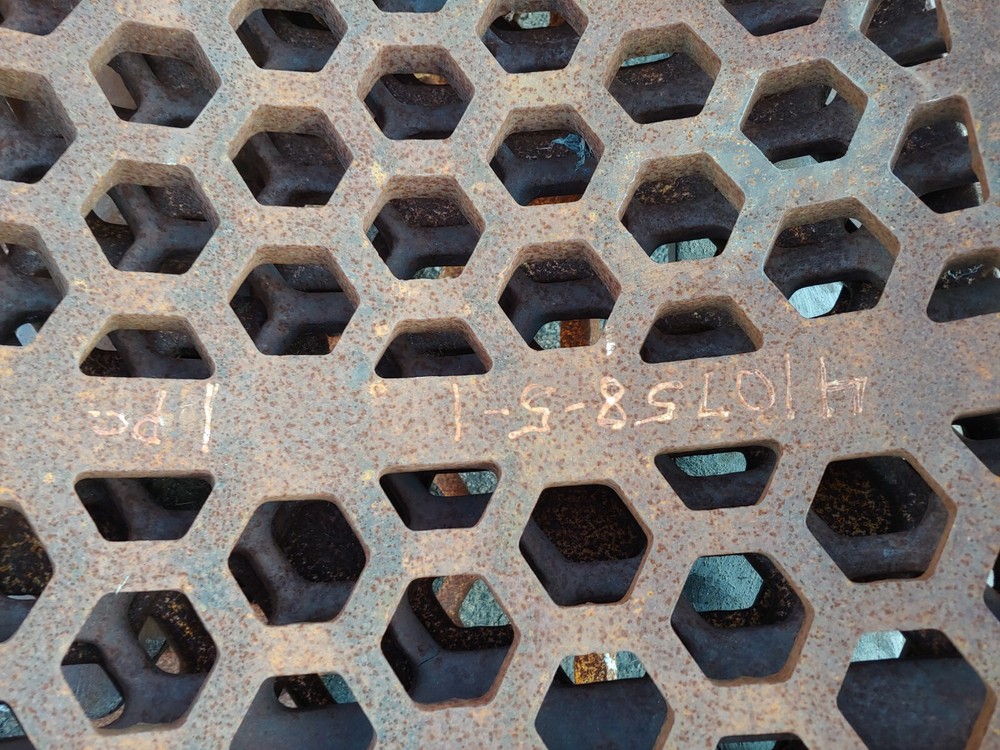 Grinder Screens 2" Hex ( 5pc - 63 " long )