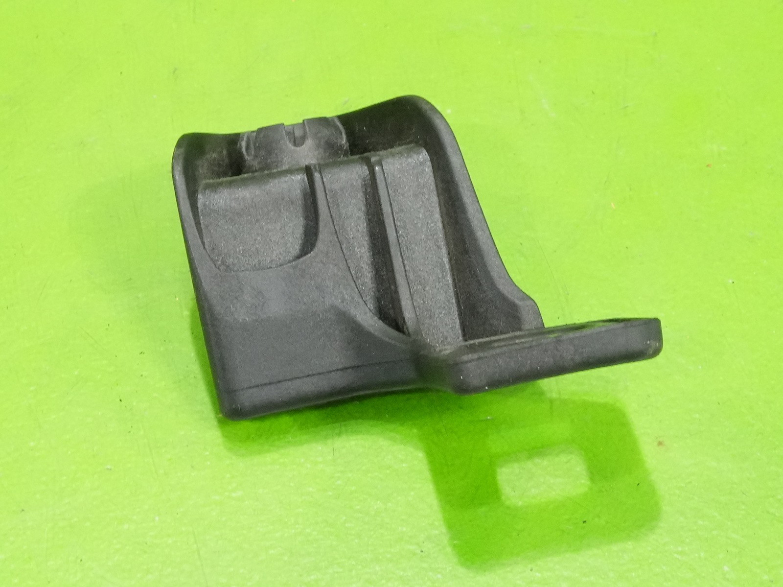 00-06 Audi TT OEM 8N0941454 passenger front headlight lamp bracket mount tab