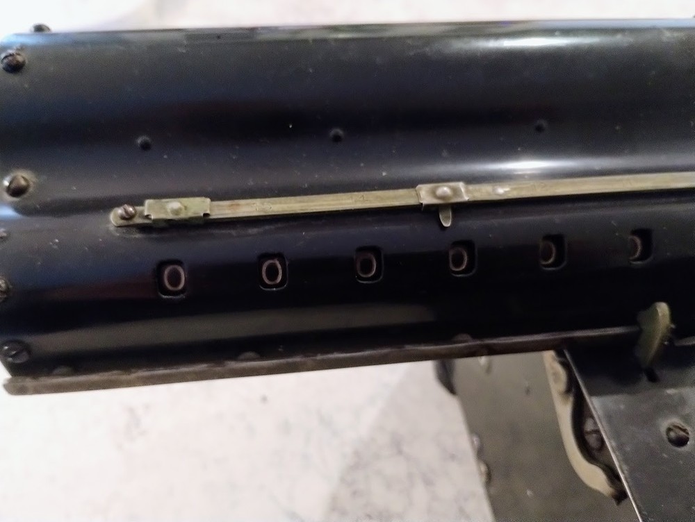 Antique fully working 1918 Monroe Calculator Model G / Adding Machine