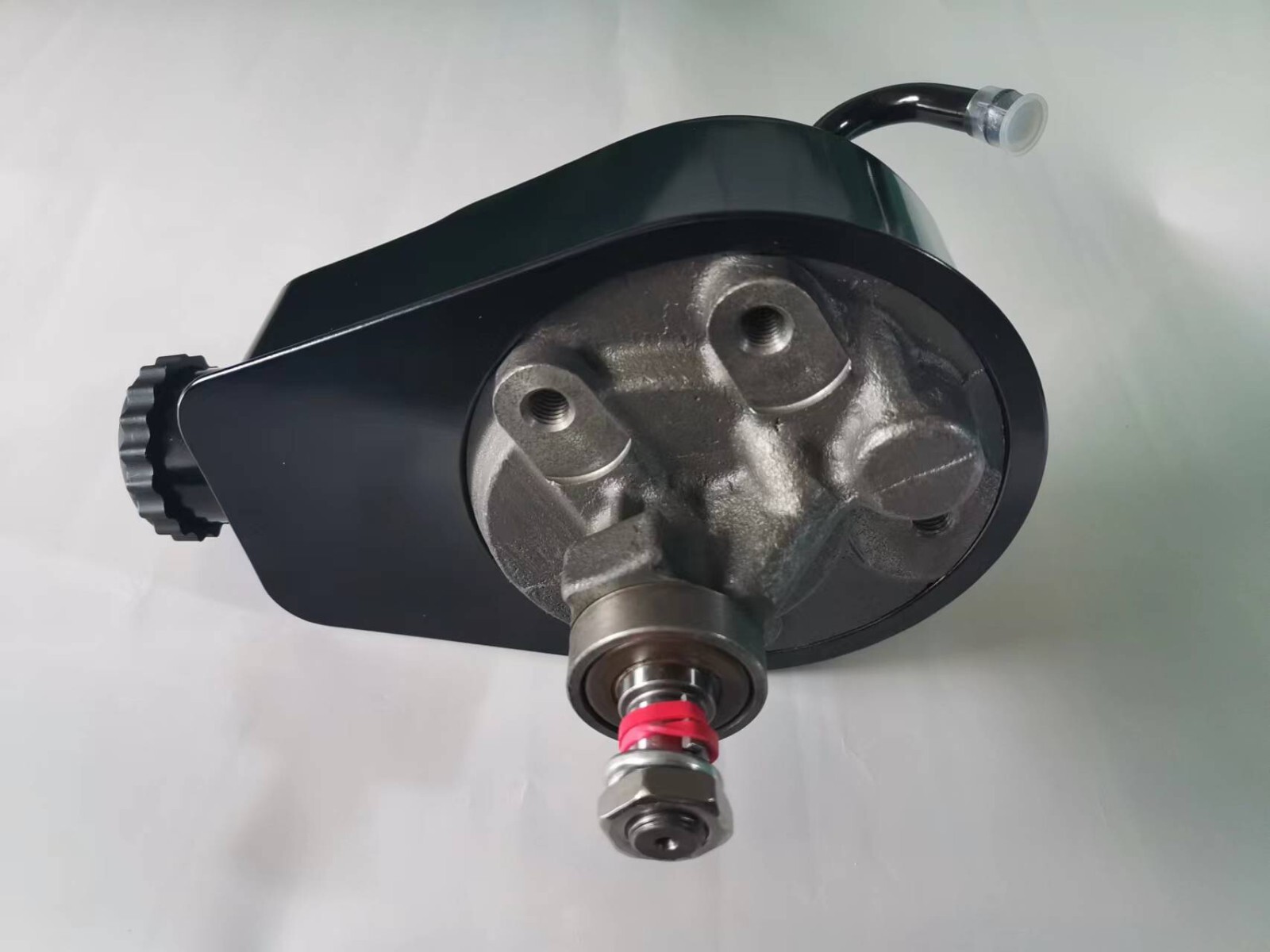 SB Chevy Black Saginaw Power Steering Pump & Bracket & Pulley Kit SBC 350 327