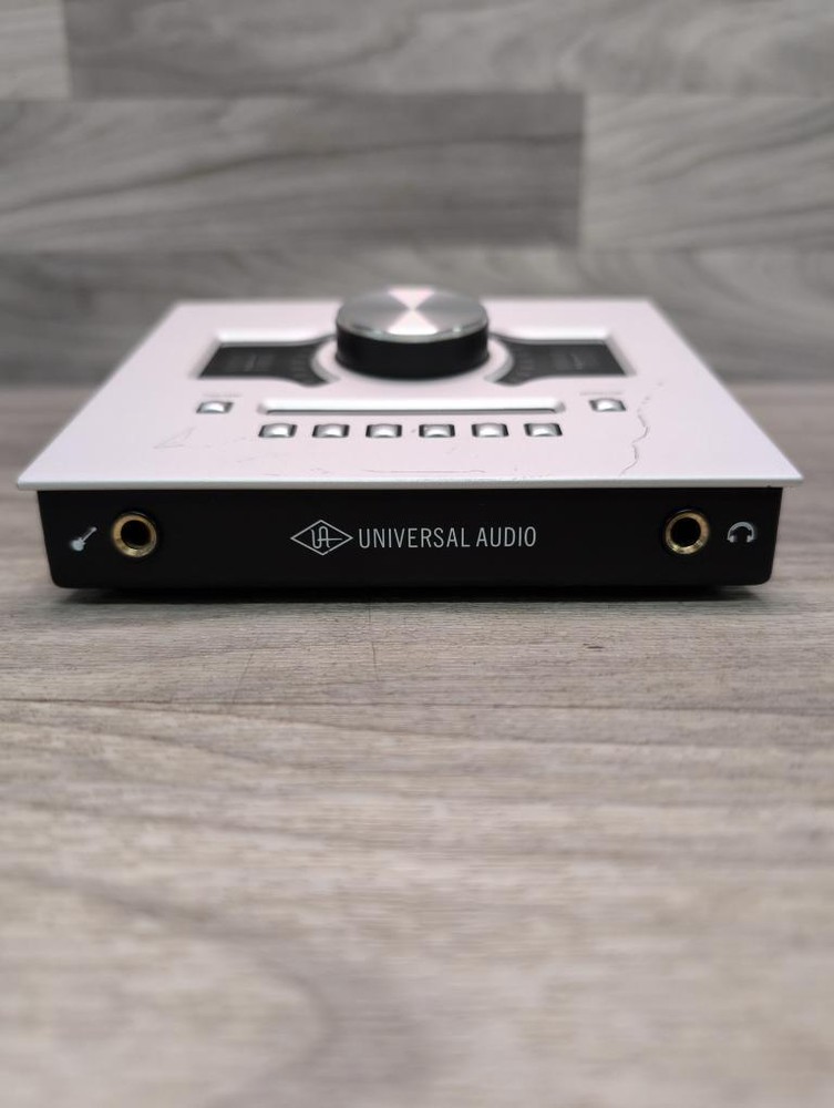 Universal Audio Apollo Twin Desktop Audio Interface (A1D024035)
