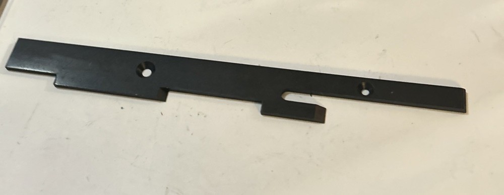 566030 Plate