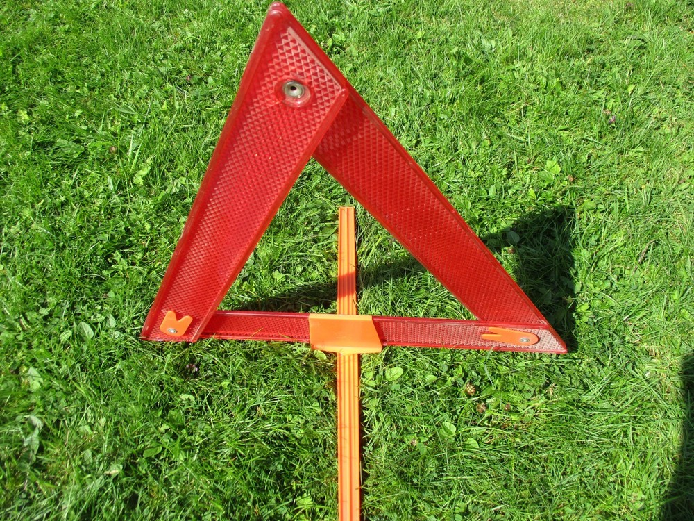 Emergency Breakdown Hazard Warning Triangle Foldable Reflective Roadside Safety