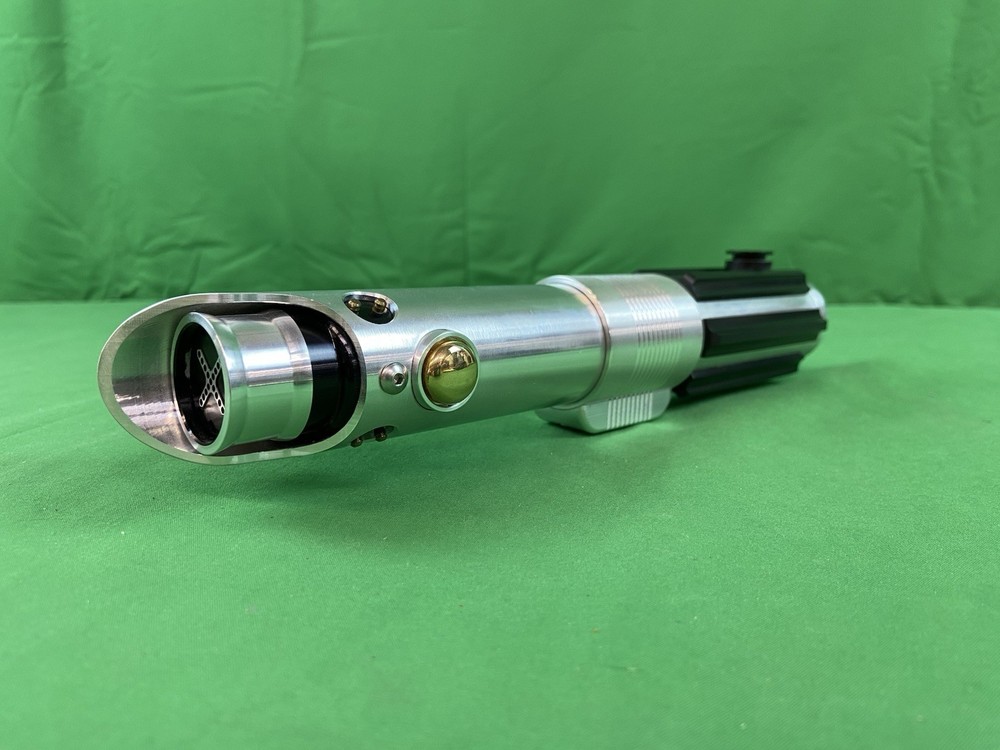 Graflex Replica Lightsaber