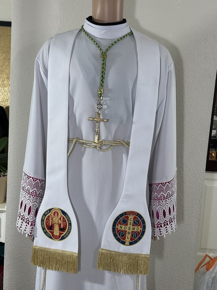 TRADITIONAL STYLE WHITE STOLE + SAINT BENEDICT