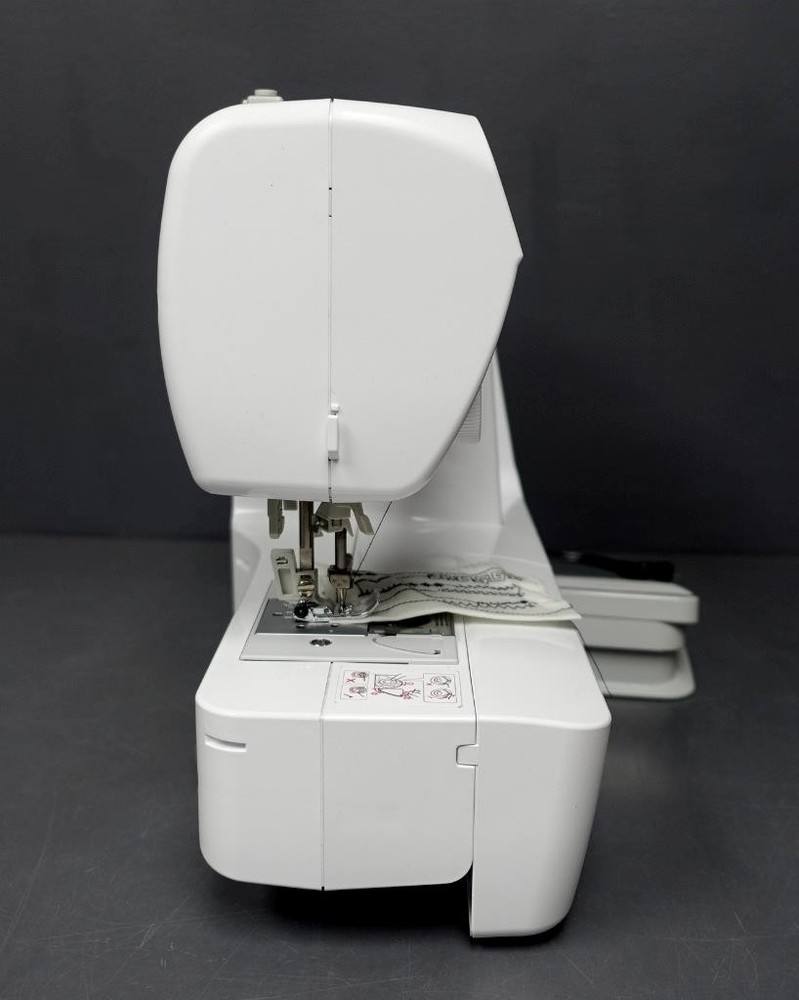 BROTHER CS5055 Computerized Sewing Machine w/ LCD Display 60 Stitches