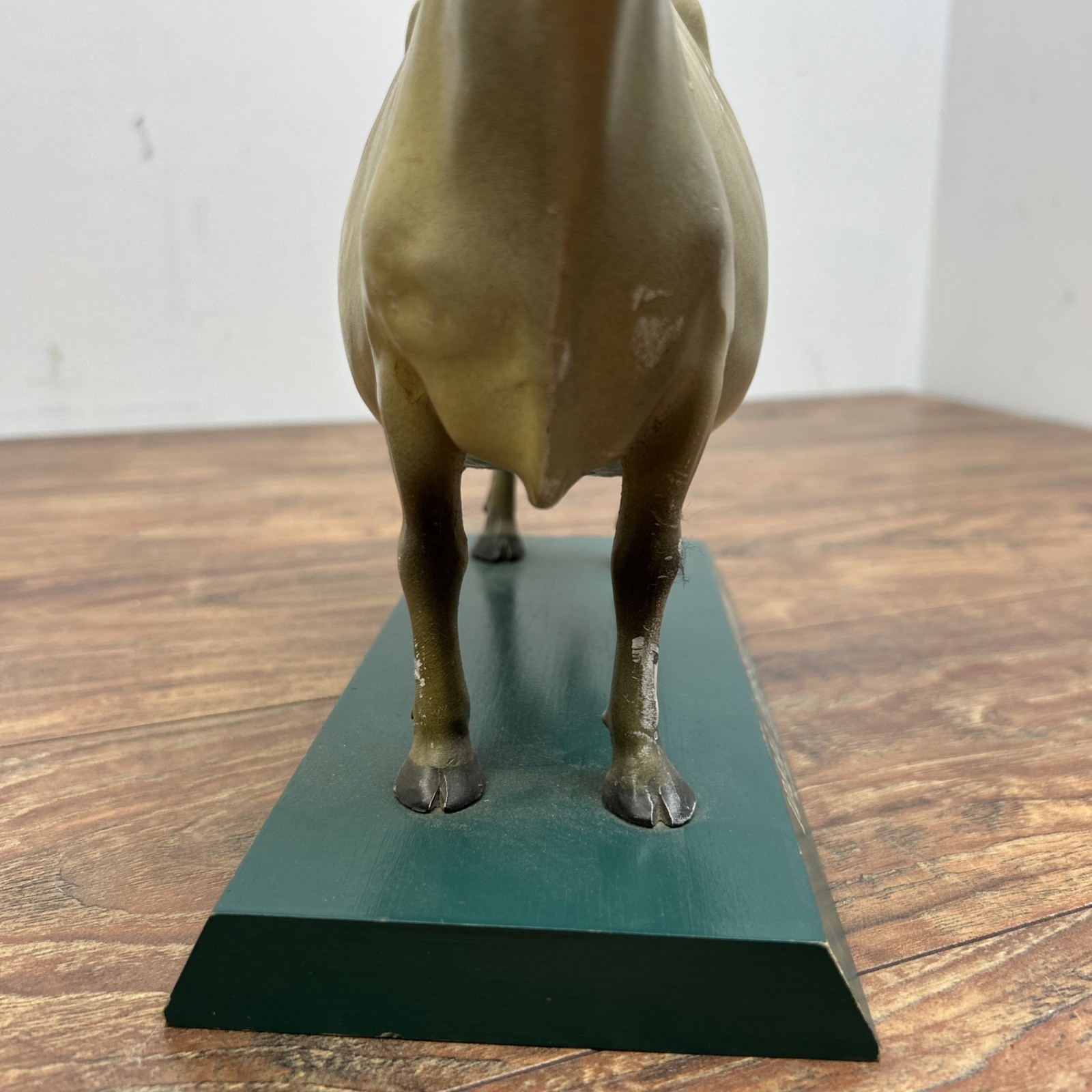 IDEAL True Type Jersey Cow STORE DISPLAY American Cattle Club New York Figurine