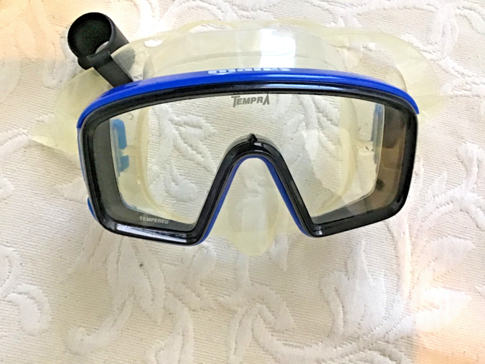 Mares Tempra Scuba Diving Goggles In Case