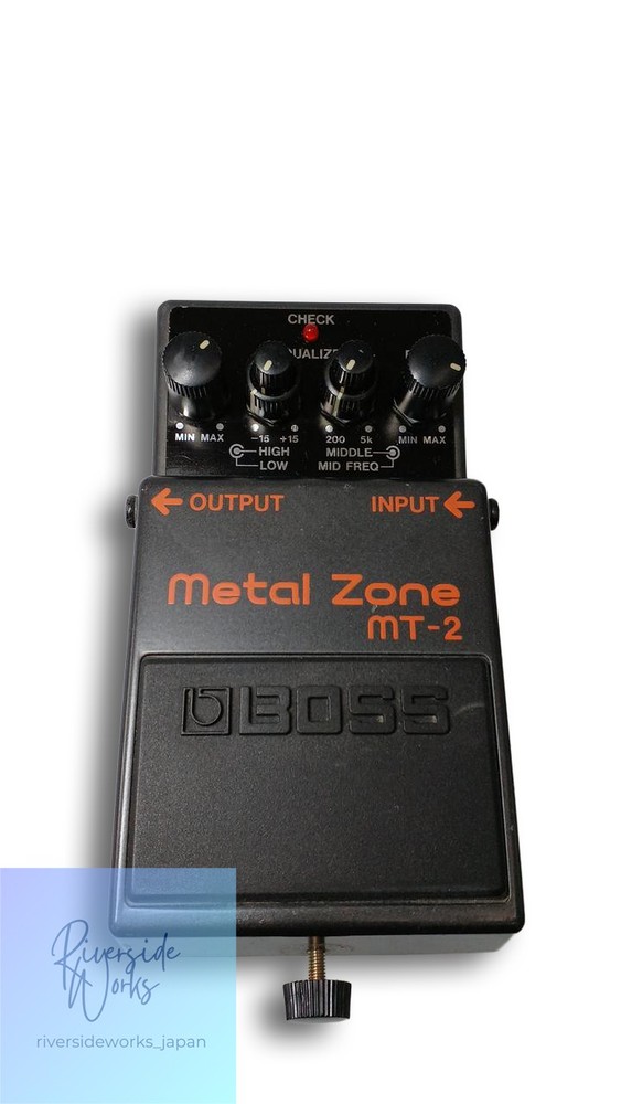BOSS MT-2 Effect Pedal