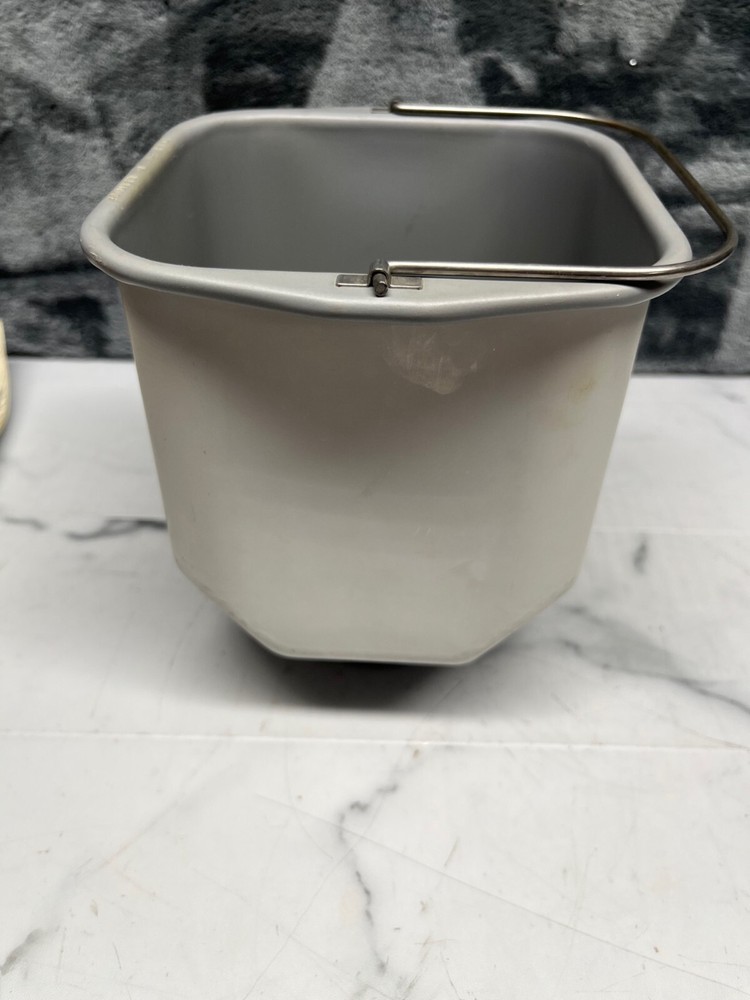 Breadman Countertop Bread Machine Pan For Model TR510 OEM Replacement Part EUC