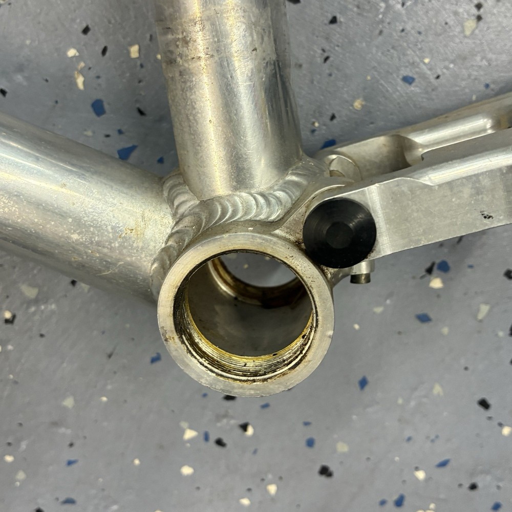 AMP Research B5 Full Suspension Large Frame