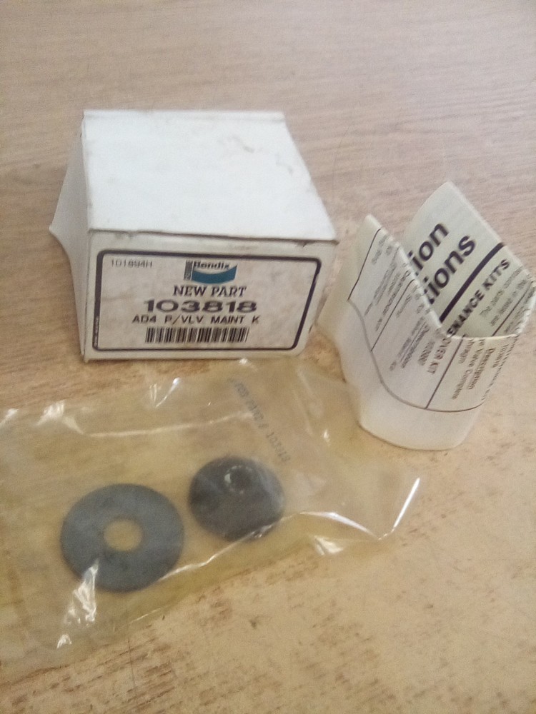 Bendix 103818 Air Dryer Valve
