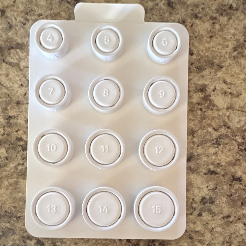 Oura Ring 4 Sizing Kit White Plastic with 12 Sizing Rings for Oura Ring 4