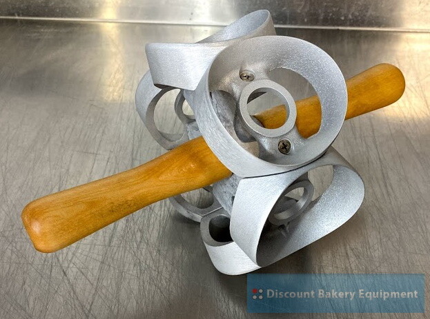 NEW! 3" Revolving Bismark/Round Cutter