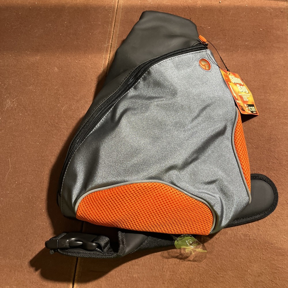 CD SLING BAG CONVENIENT CARRY CASE