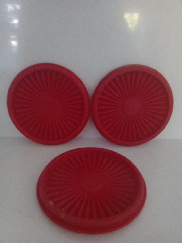 Tupperware Servalier RED Replacement Lid #812-33, 5" Diameter