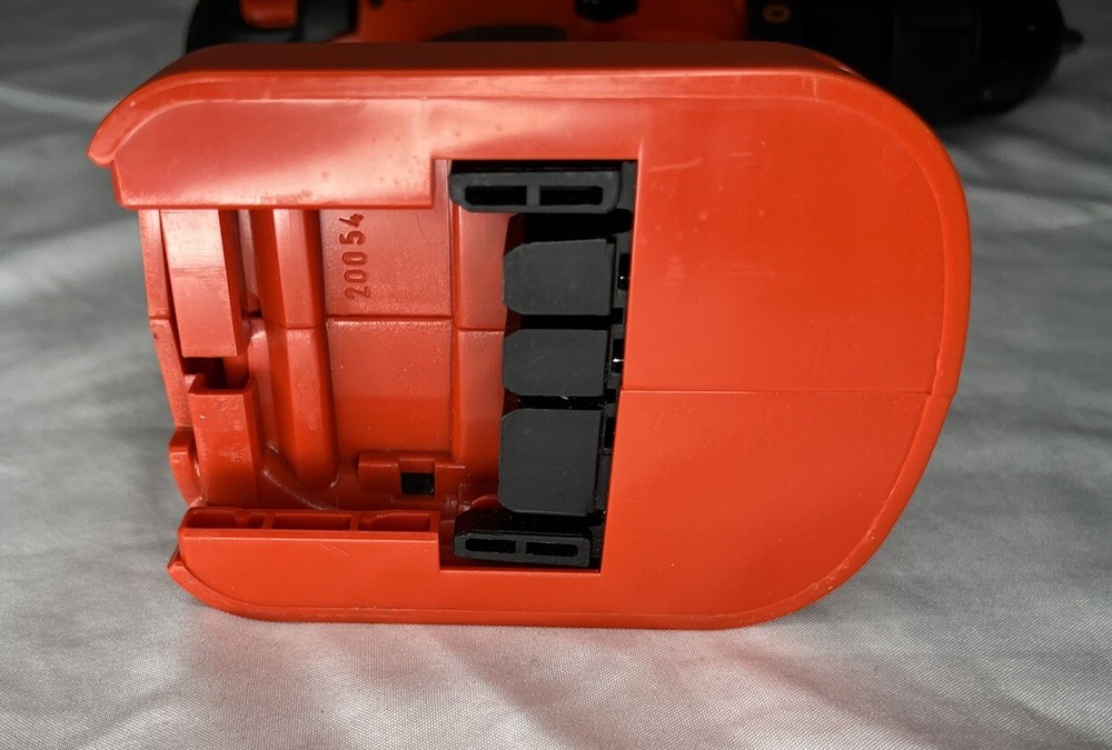 Black & Decker 12V Drill CD120S Red No Battery Drill Tested