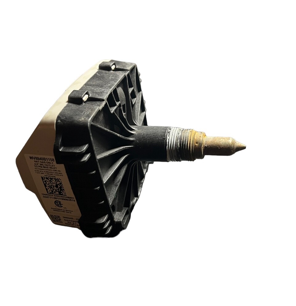 Honeywell Water Heater Gas Valve WV8840B1158 (TESTED)