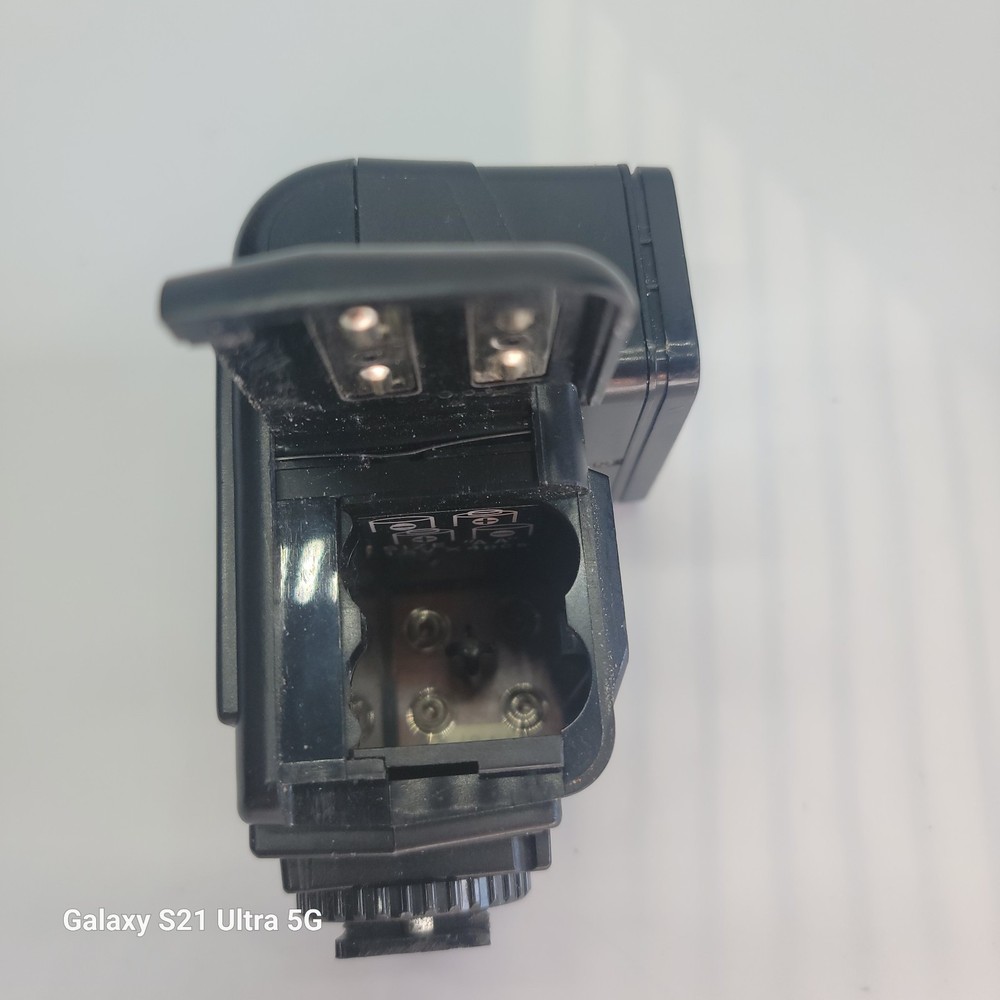 SunPak Auto 221 D Camera Flash Universal - Tested, Works!