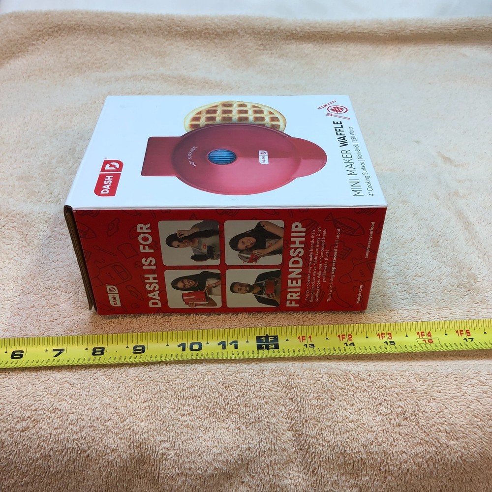 DASH BRAND MINI 4" WAFFLE MAKER