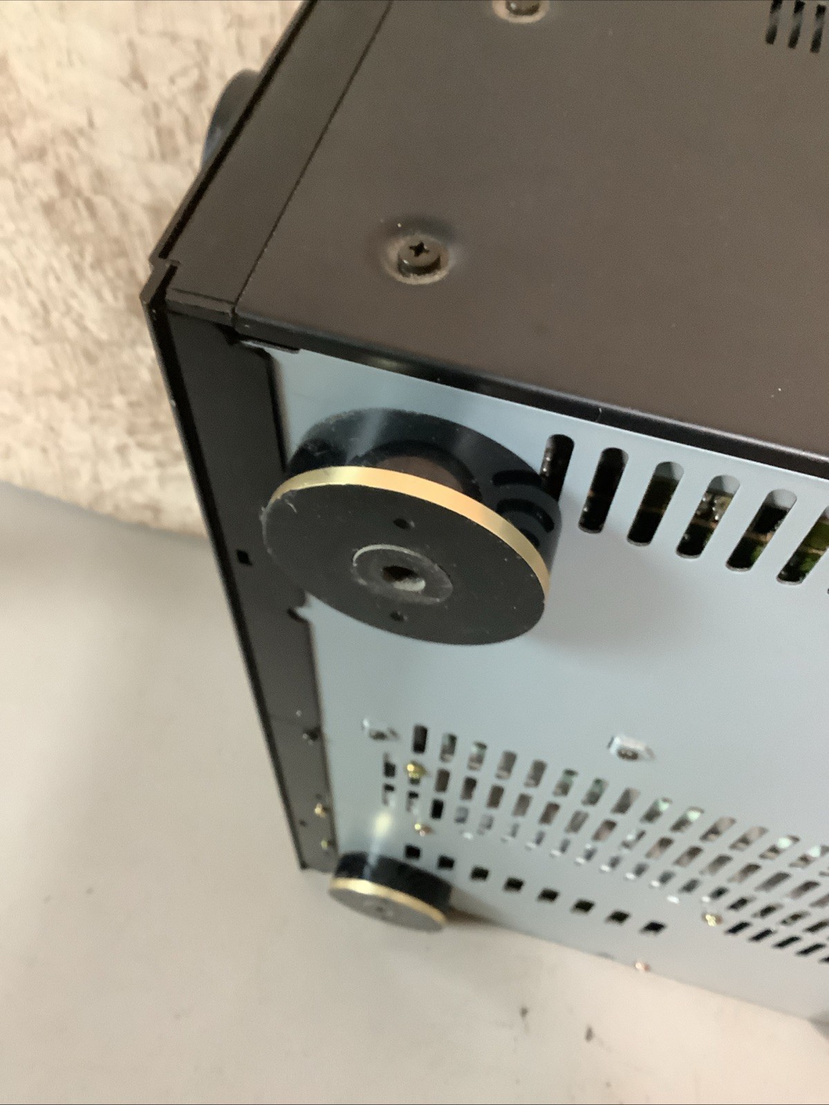 Denon AVR-2400 AV Receiver. See Pics And Description.