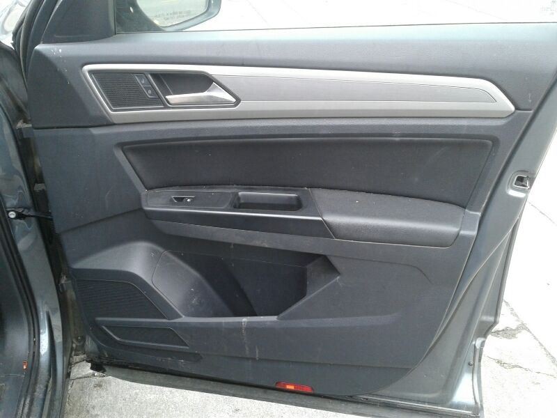 Camera/Projector Camera Front Windshield Mounted Fits 18-20 ATLAS 124170