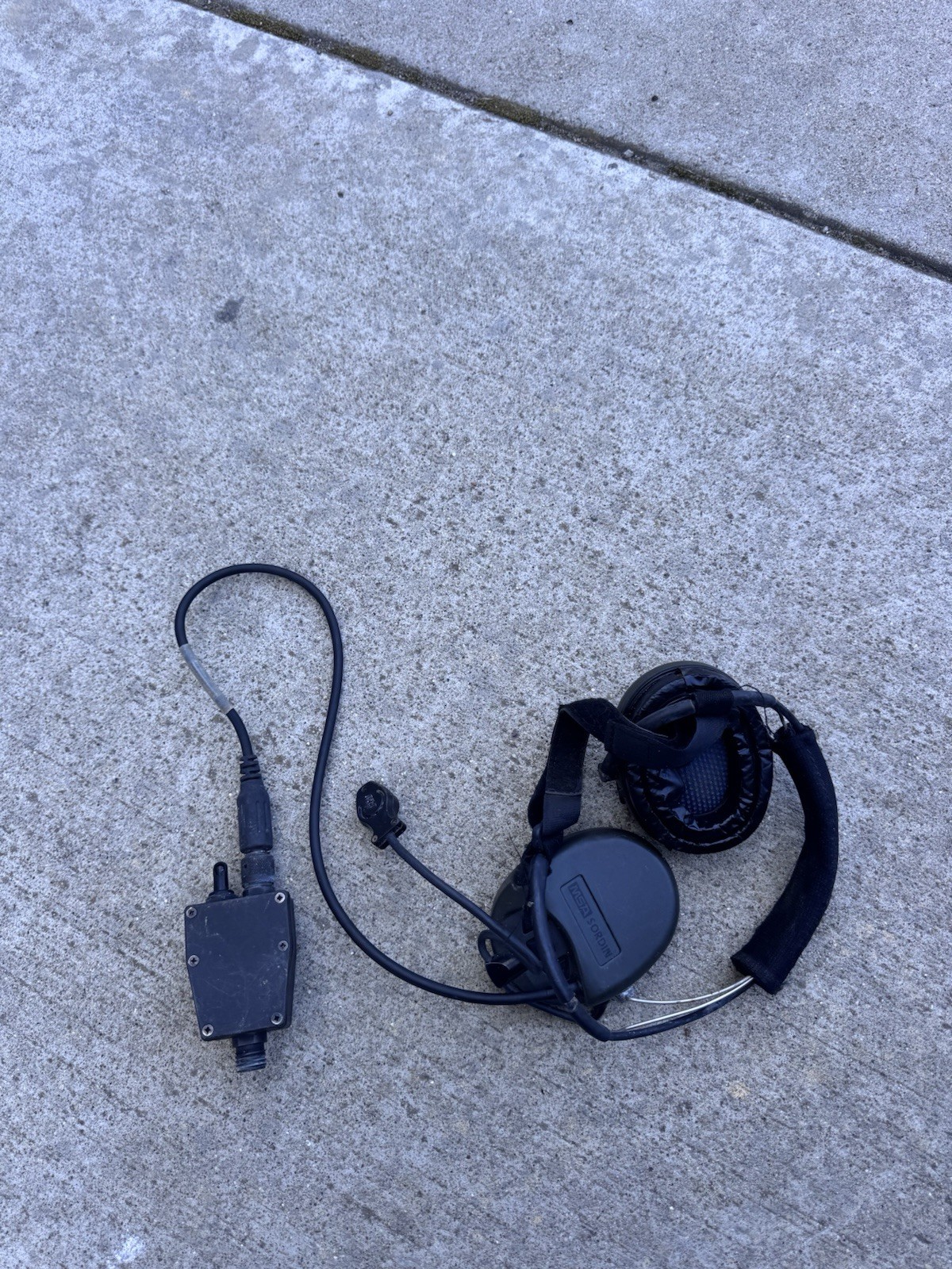 MSA Sordin Single Comm Headset w/ TEA 10 Pin PTT